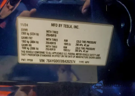 2025 Tesla Model Y from USA, damaged, VIN 7SAYGDEE0SA352574